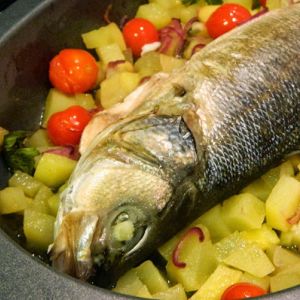 Branzino al forno con pachino